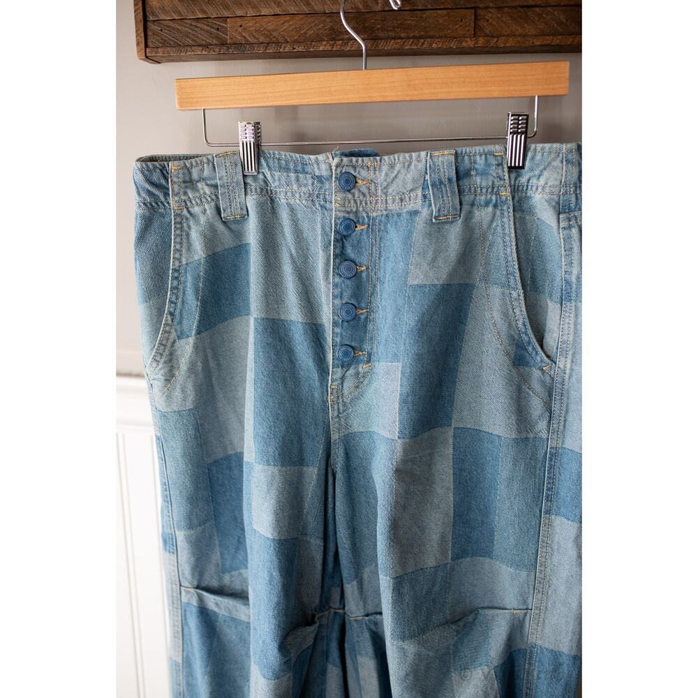 Free People We The Free Newbies Slouchy Jeans Large NEW - Picture 4 of 6